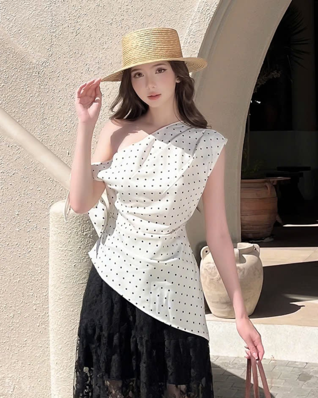 Alice Bow トップ