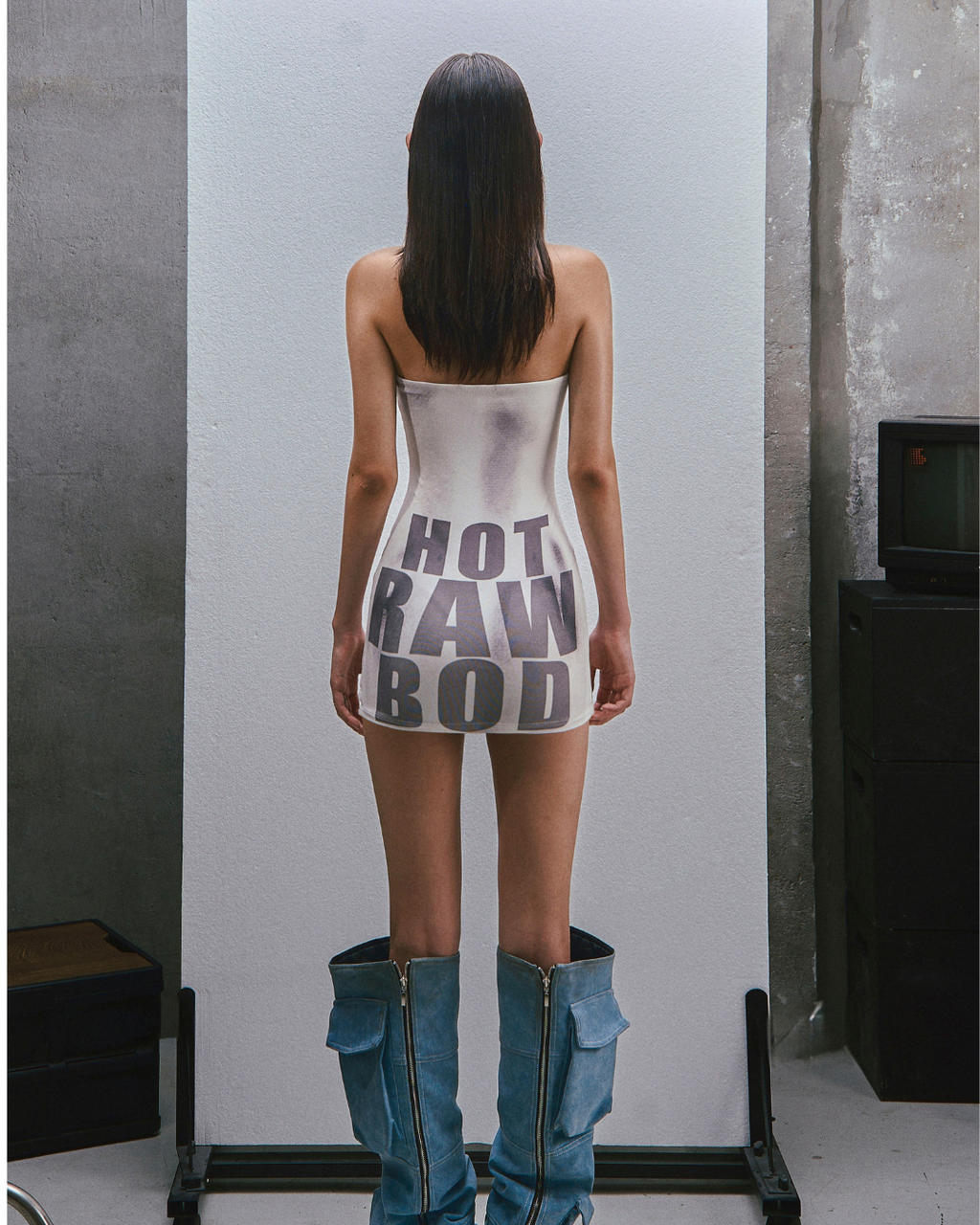 RAW Text Printed Strapless Dress [White]