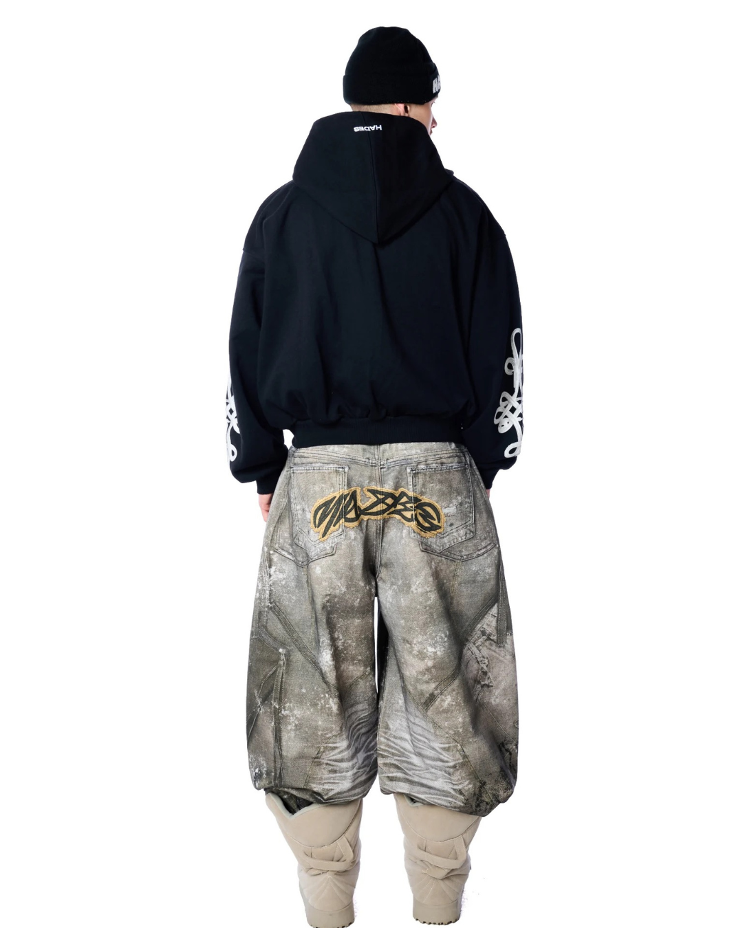 PARADE ZIP HOODIE