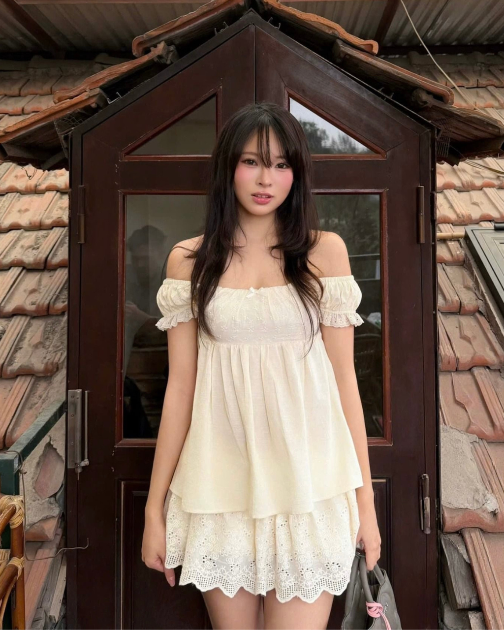 Bella トップ