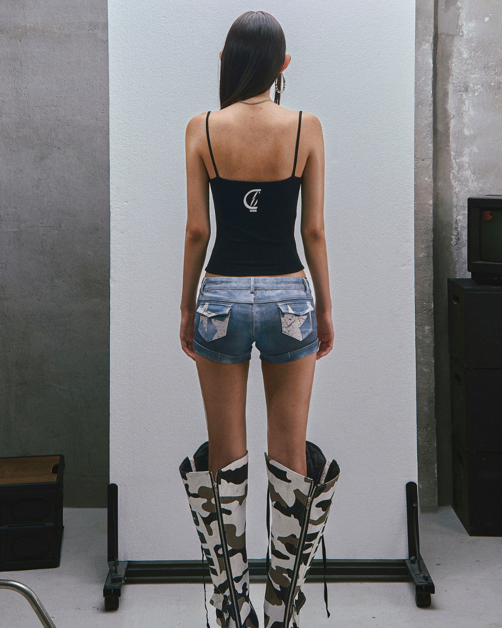 RAW Text Printed Camisole トップ