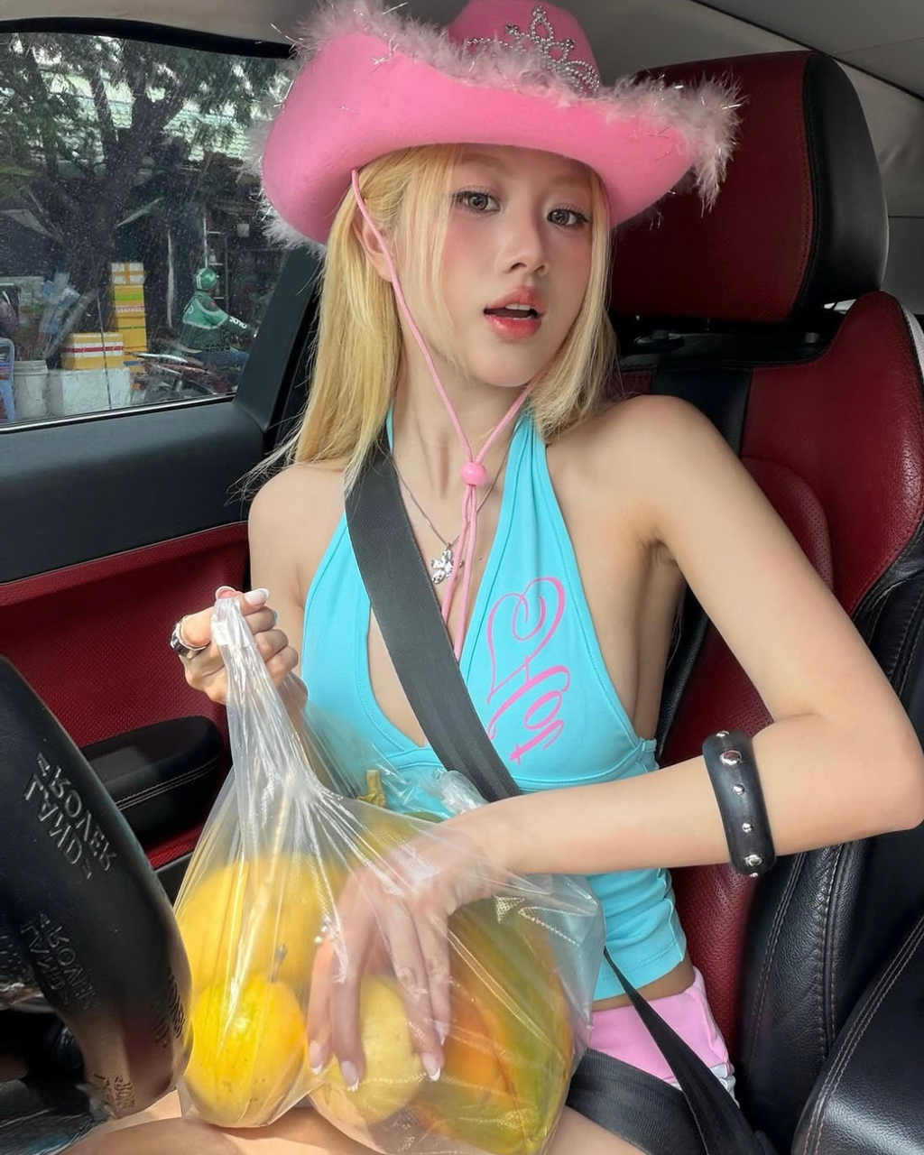I AM HOT HALTER AQUA BLUE タンクトップ