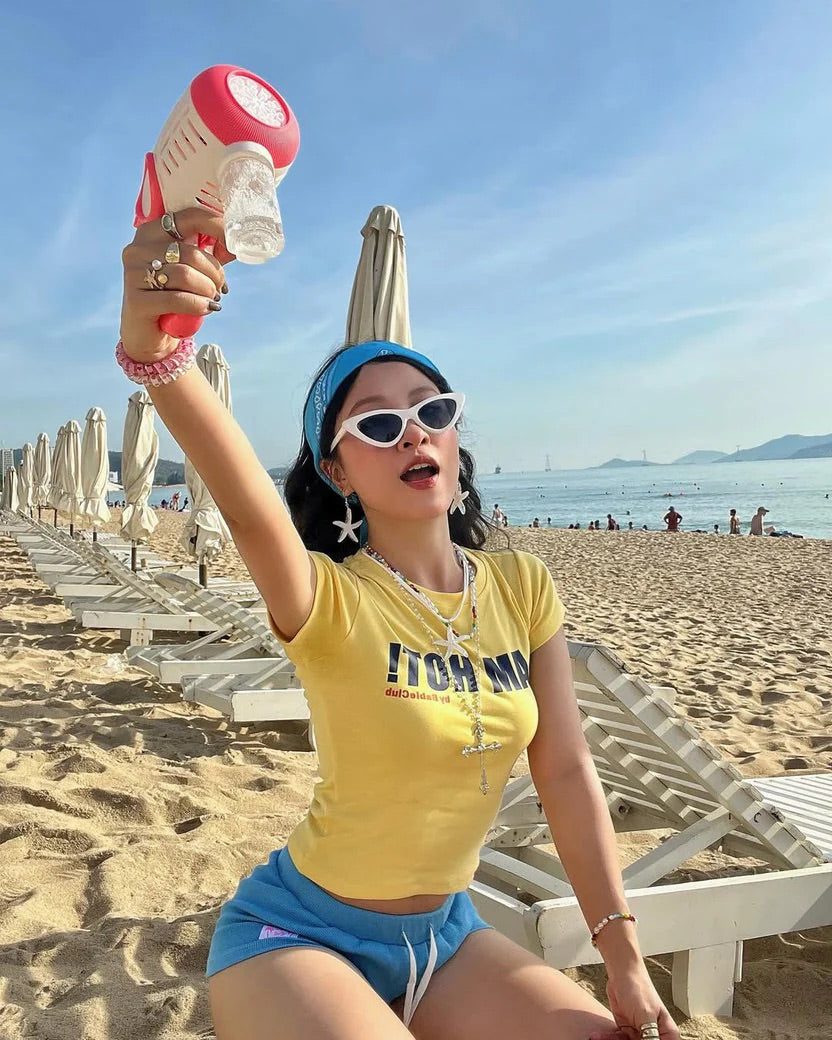 BABIE Tシャツ "I AM HOT"
